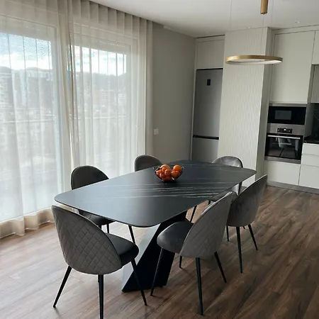 Luxury Penthouse With Terrace And Private Parking In Daire Tiran